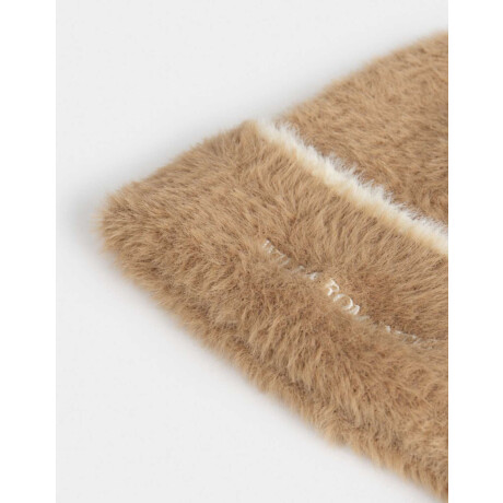 Gorro Peluche Bordado Marron Camel