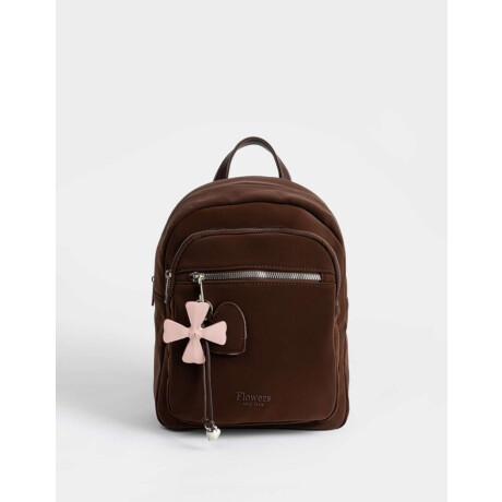 Mochila De Cuerina Con Charm Marron Oscuro