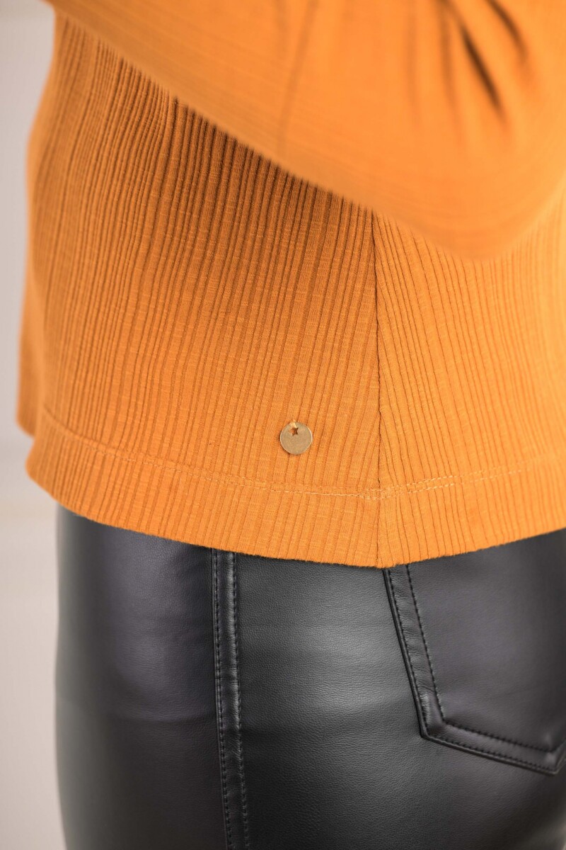 Polera Algodón Texturado Caramelo