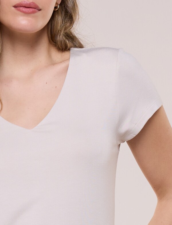 Remera Basica Manga Corta Esote V BEIGE CLARO