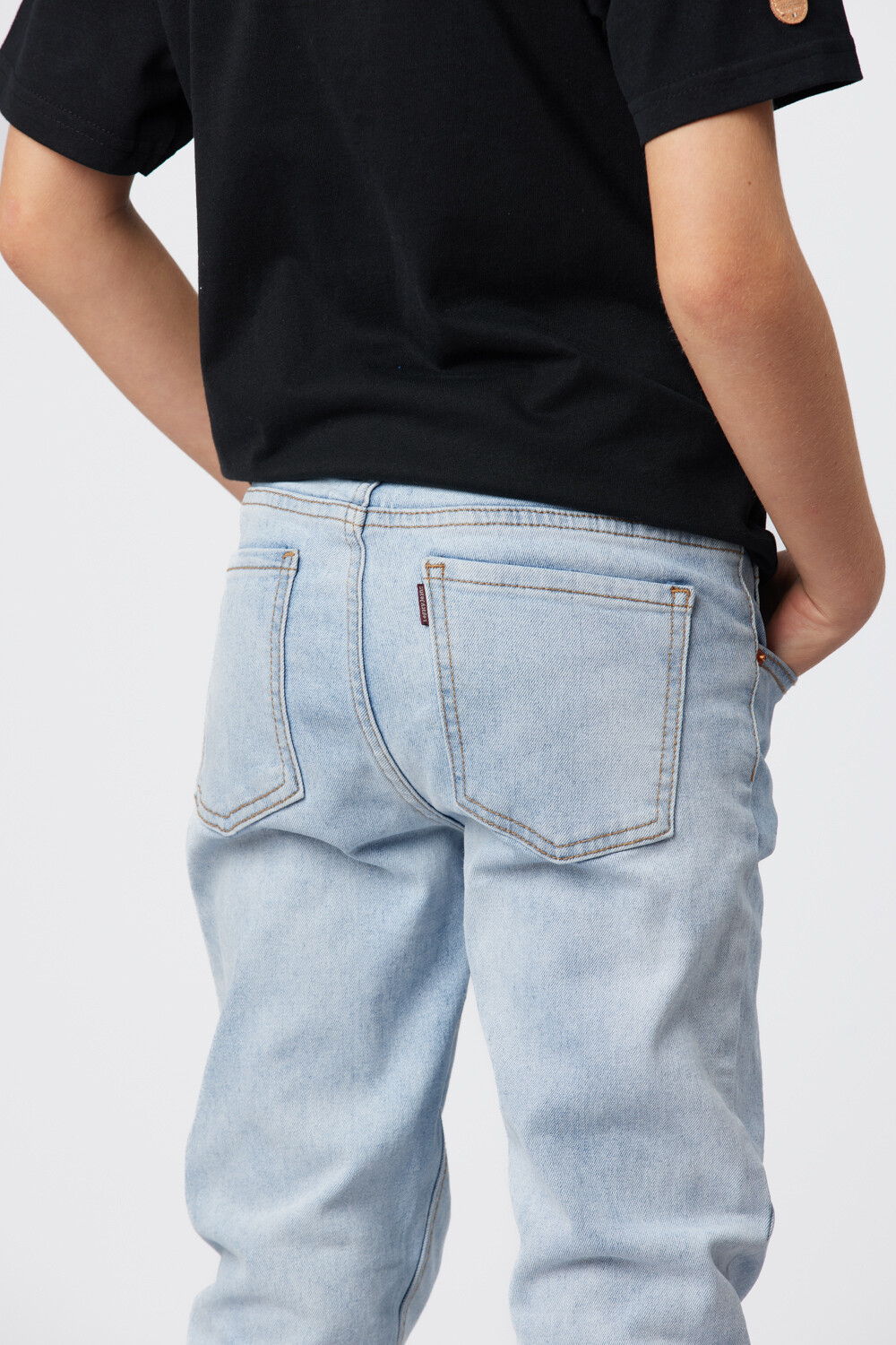 PANTALÓN DE JEAN SKINNY Celeste