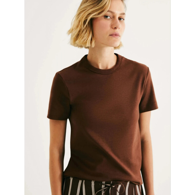 CAMISETA MM FEM MARROM ESCURO