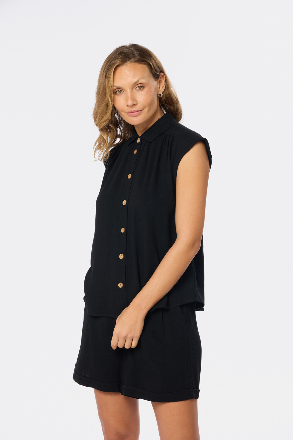 CAMISA DE LINO Negro