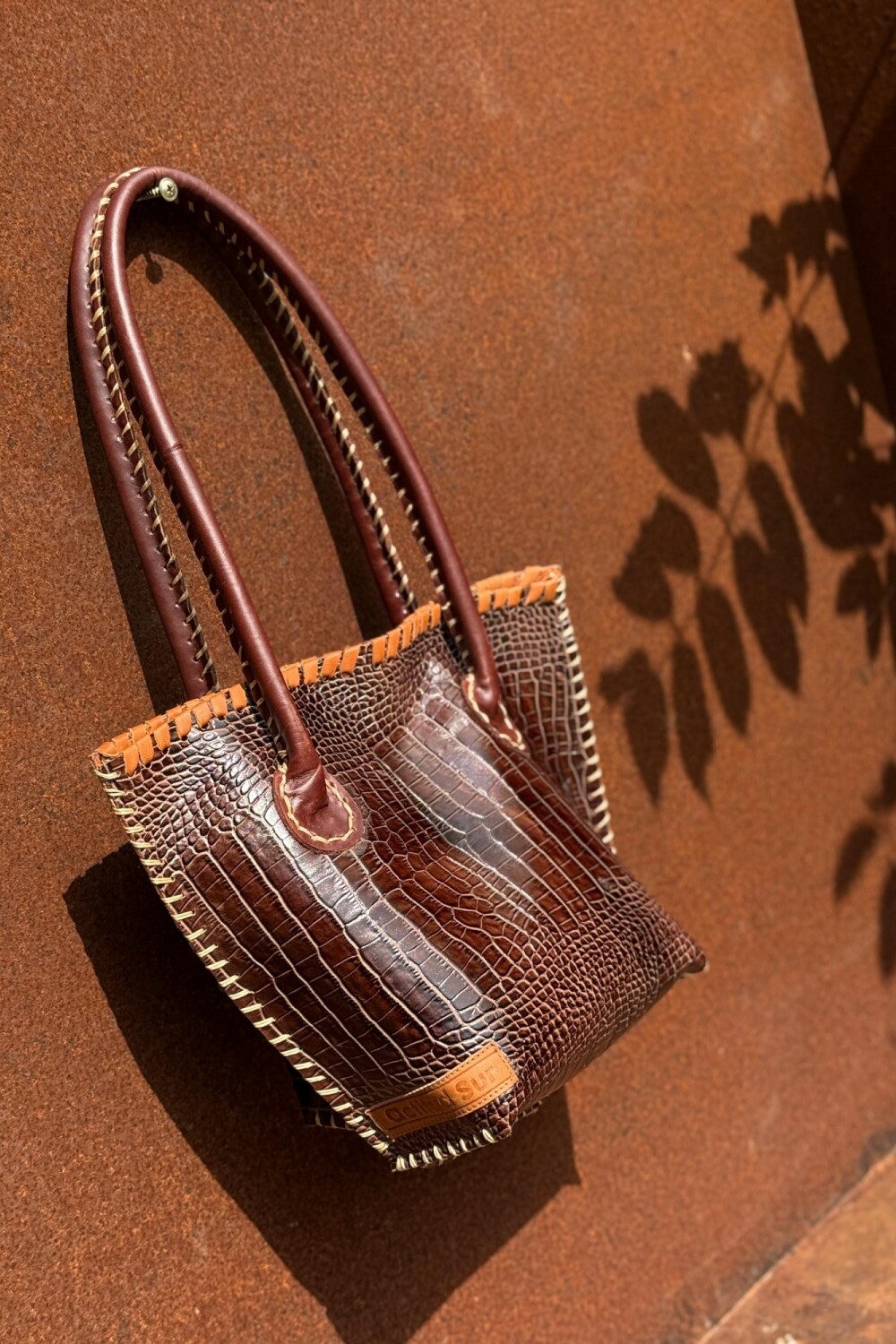 Medium All Season Bag Chocolate / Chocolate