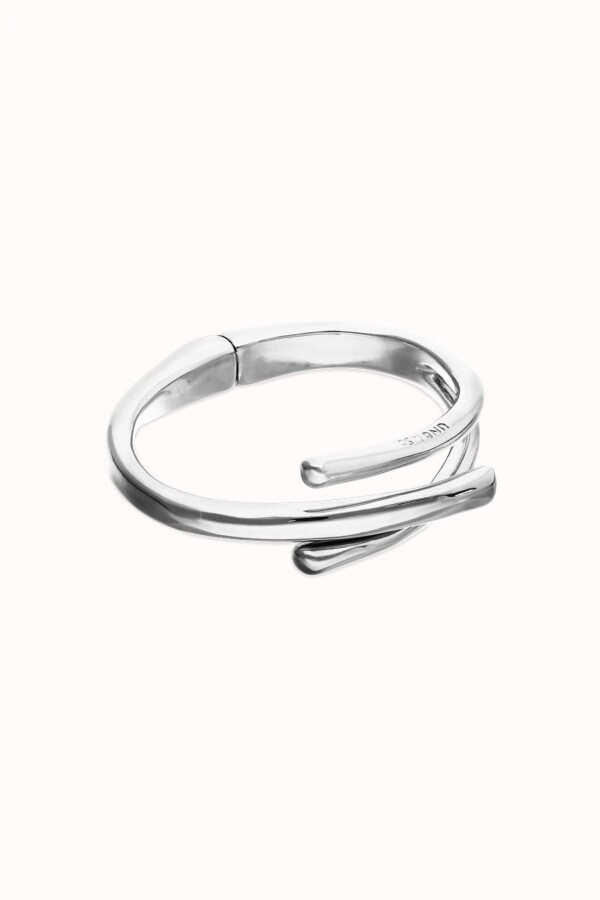 PULSERA DE ALEACIÓN DE METALES BAÑADA EN PLATA DE LEY CON FORMA DE TUBOS Pulsera