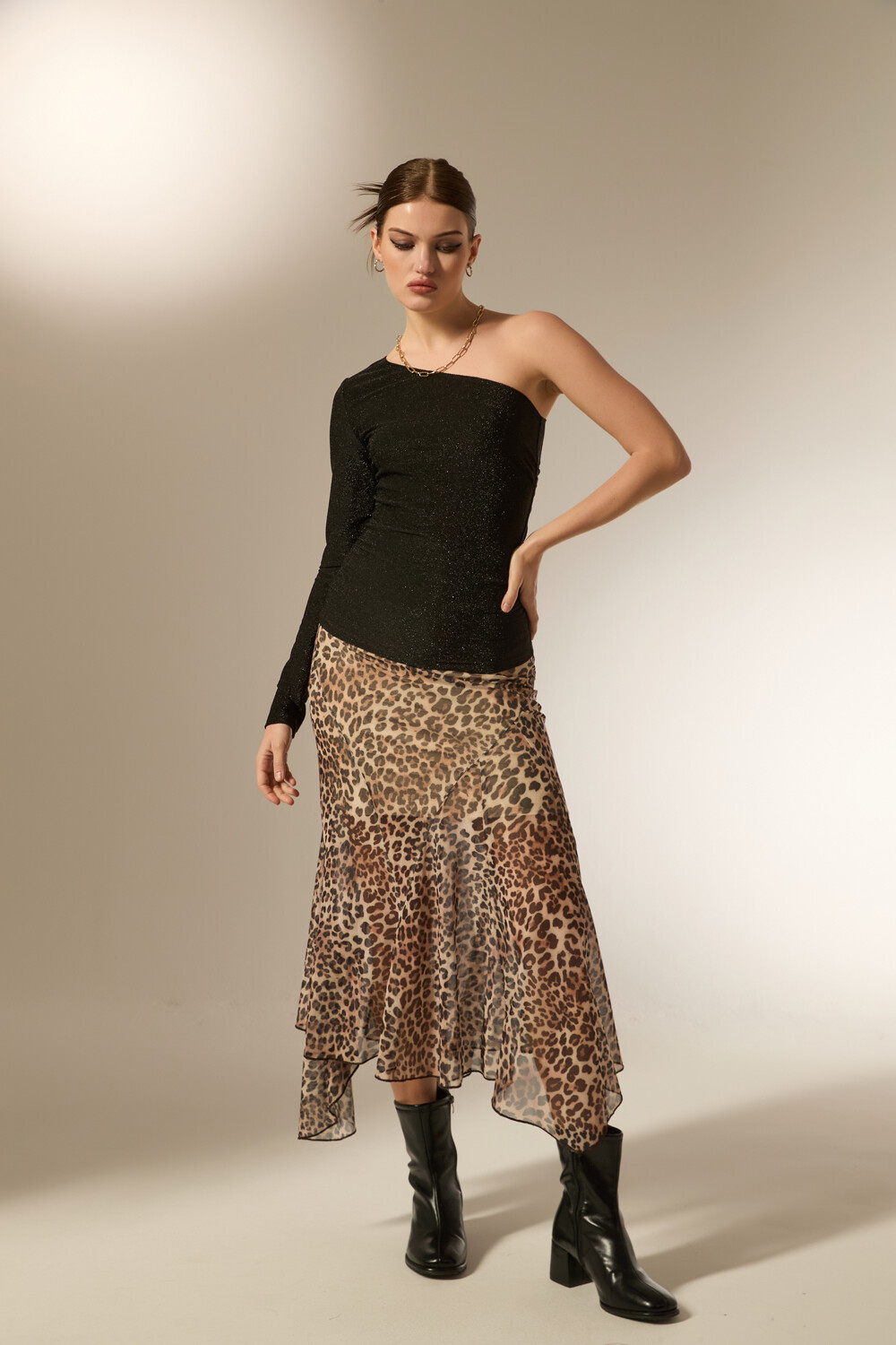 Tops Arvaya Negro