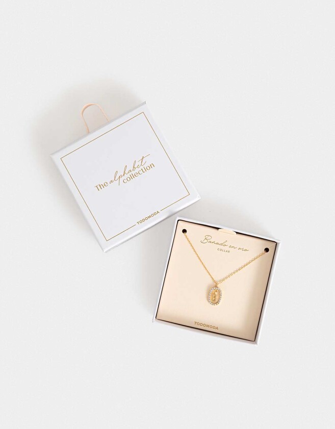 Cadena Corta con Dije Premium Gold Cortos - Dorado