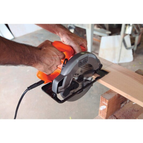 Sierra Circular Black Decker 1400W 7 1/4 Con Guía 6211