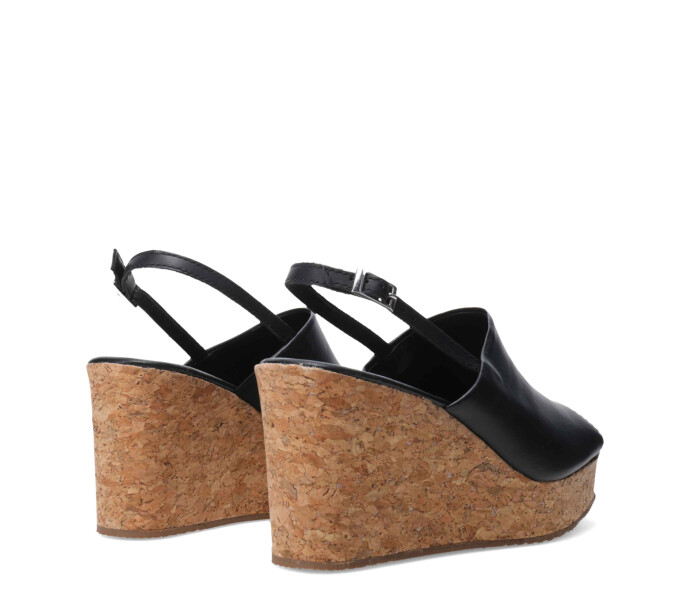 Sandalia con plataforma Preto