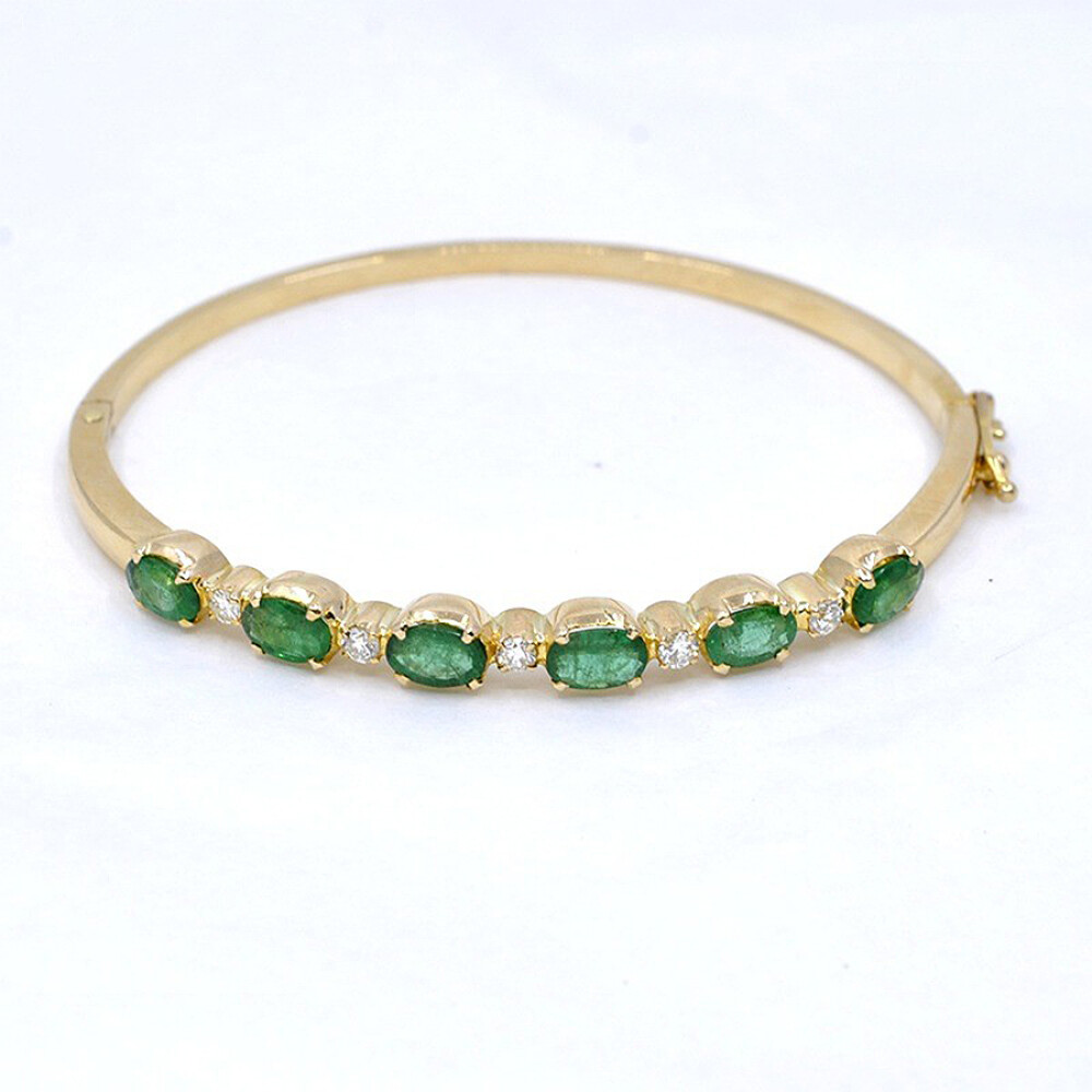Pulsera En Oro 18K Con Brillantes Y Esmeraldas Pulsera En Oro 18K Con Brillantes Y Esmeraldas