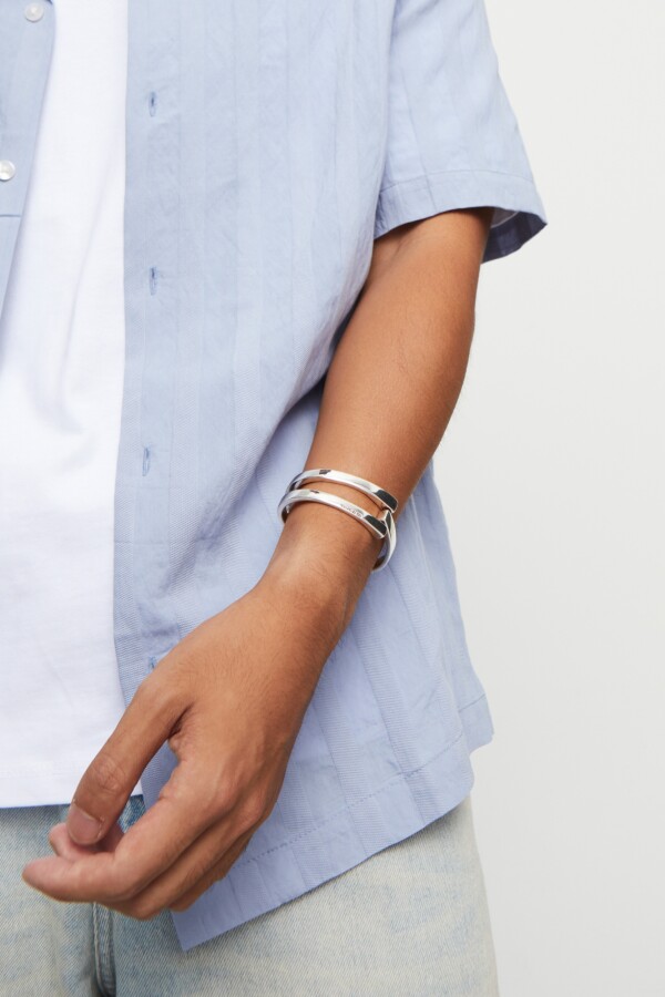 PULSERA RIGIDA DE ALEACIÓN DE METALES BAÑADA EN PLATA DE LEY Pulsera