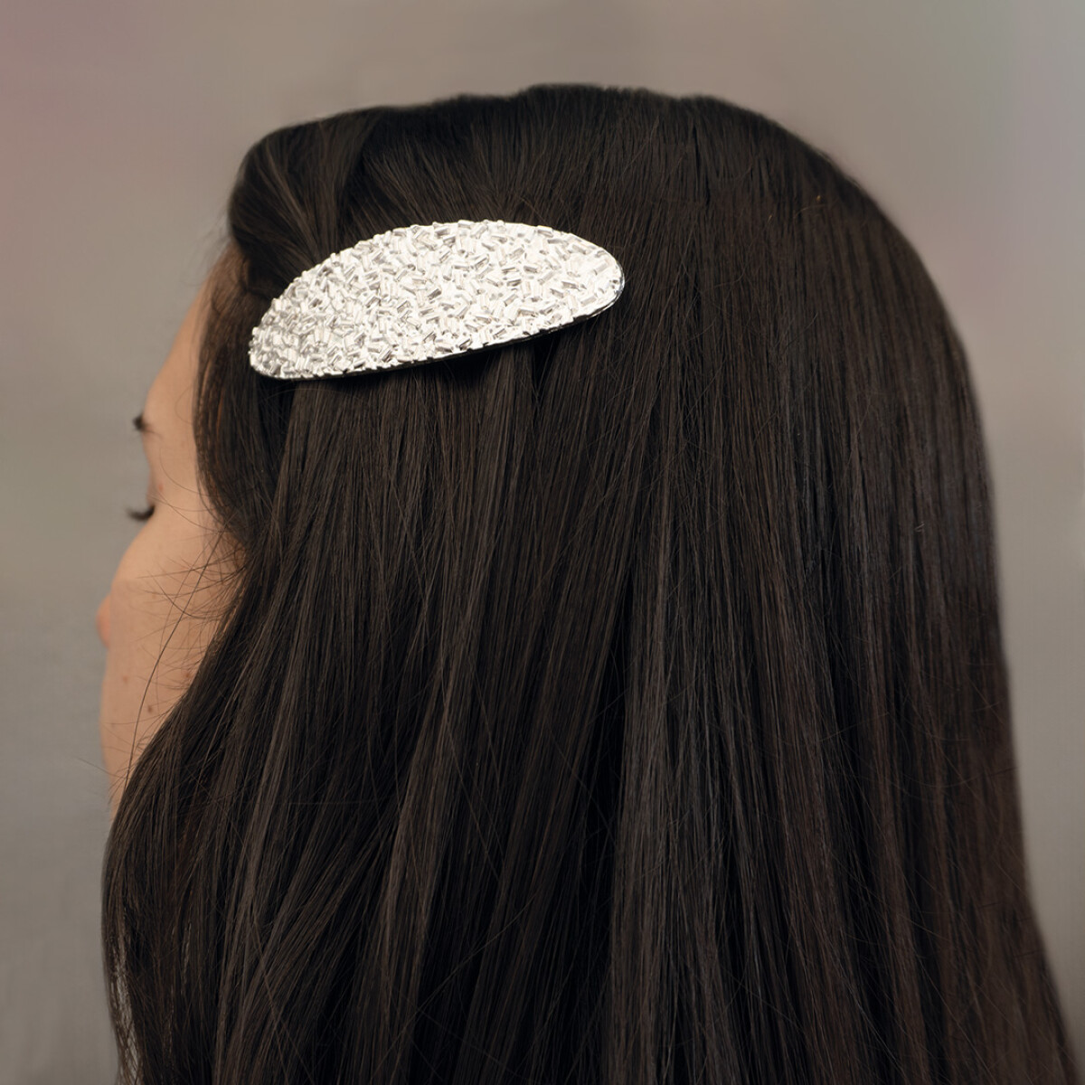 FELICITY BROCHE OVAL C/RELIEVE PLAT 