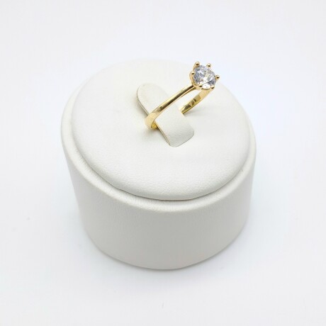 Anillo de oro 9 ktes con circonia. Anillo de oro 9 ktes con circonia.