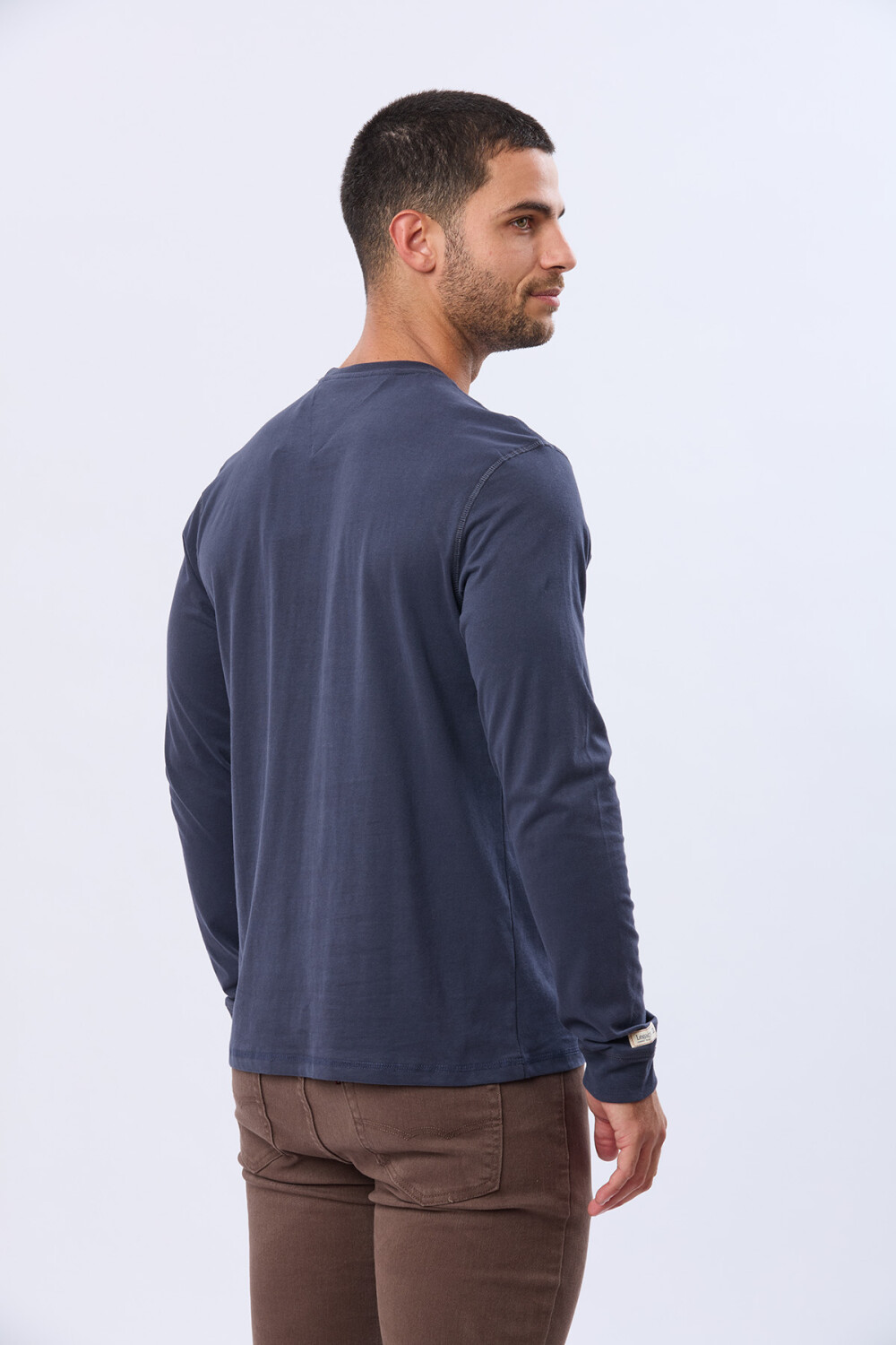 REMERA ESTAMPADA AZUL