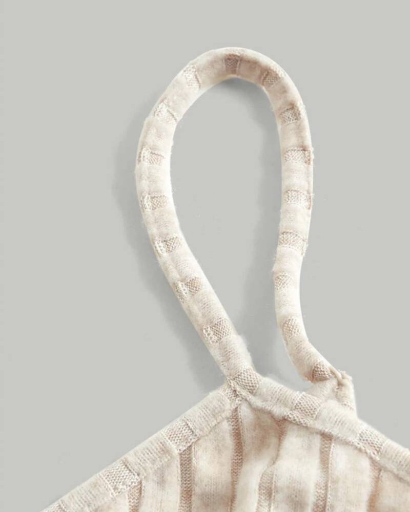 TOP ESCOTE EN V Beige