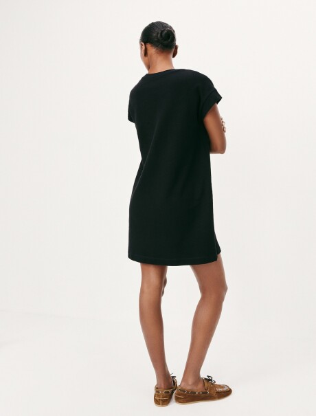 VESTIDO BÁSICO CON TEXTURA NEGRO