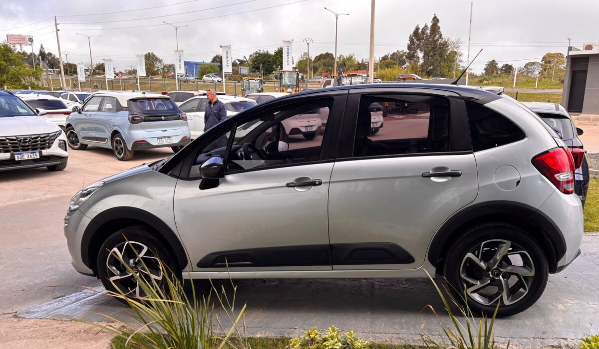 Citroen C3 1.6 Urban Trail - 2021 Citroen C3 1.6 Urban Trail - 2021