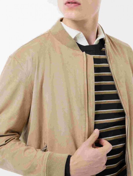 CAMPERA CON CIERRE MULTICOLOR