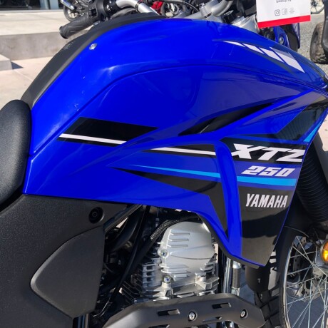 Yamaha XTZ 250 Lander Azul