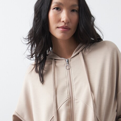 CAMPERA MAIA Arena