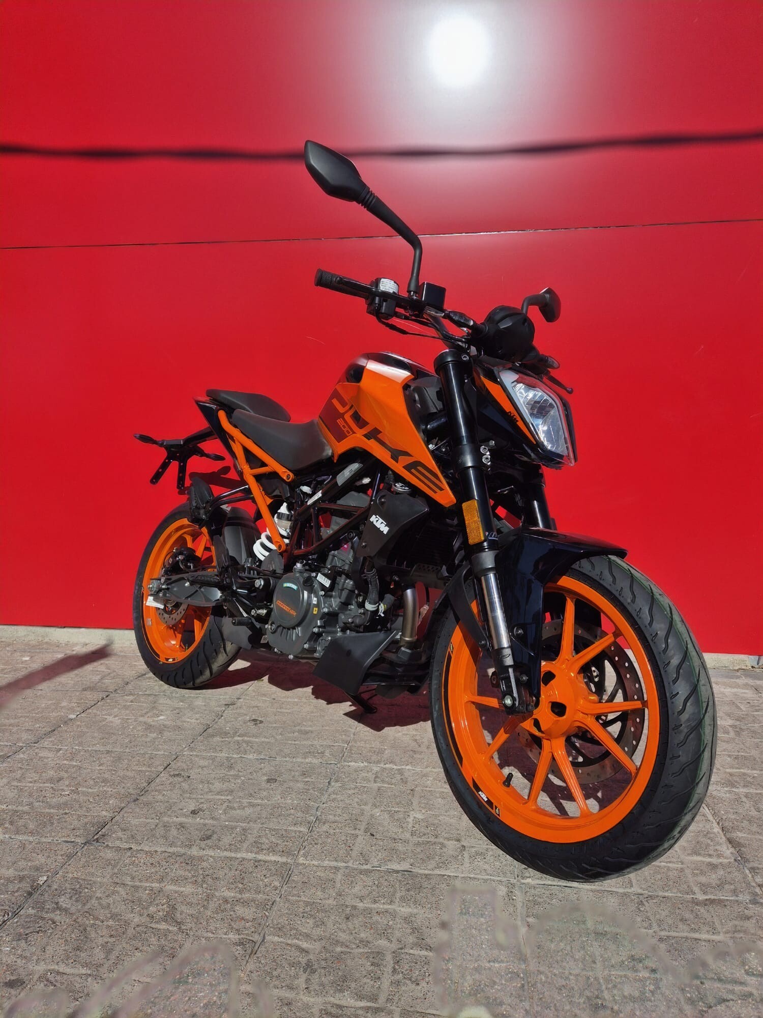 KTM 200 Duke Naranja Reserva — Bike Up