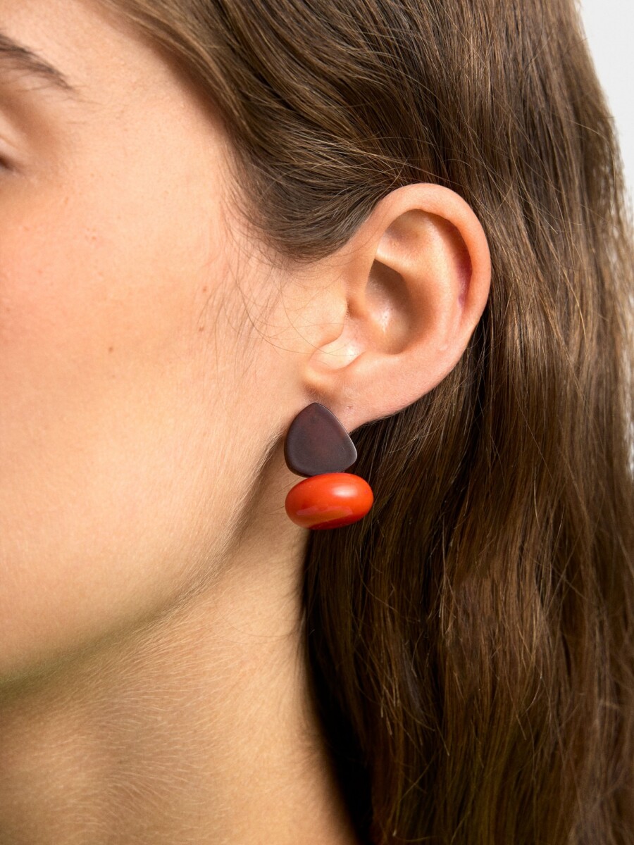 Pendientes Cortos Con Resina rojo