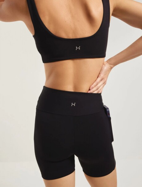 BERMUDA DEPORTIVA CON BOLSILLO NEGRO