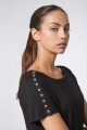 Remera con tachas negro