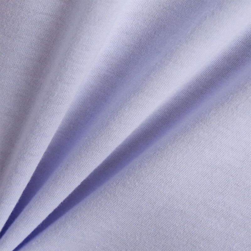 Remera New Balance Essentials Violeta