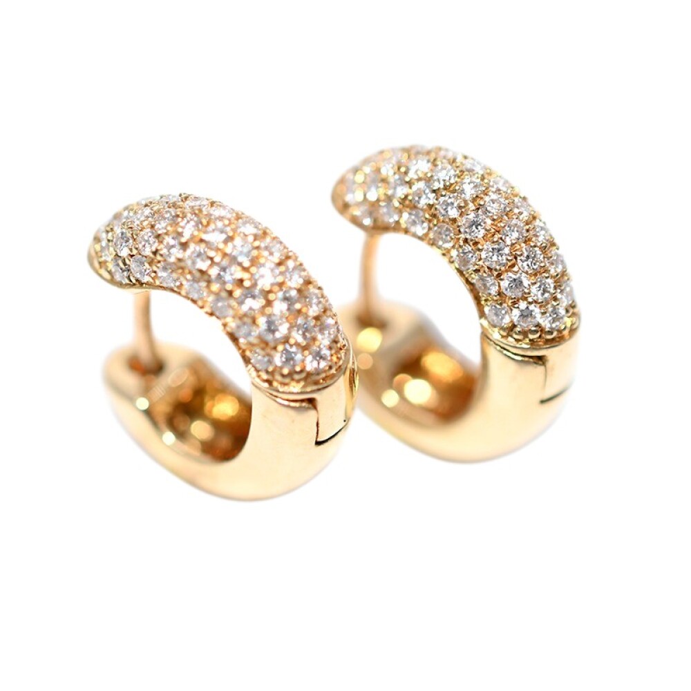 Aros oro amarillo18k con brillantes, engarce pavé. Aros oro amarillo18k con brillantes, engarce pavé.