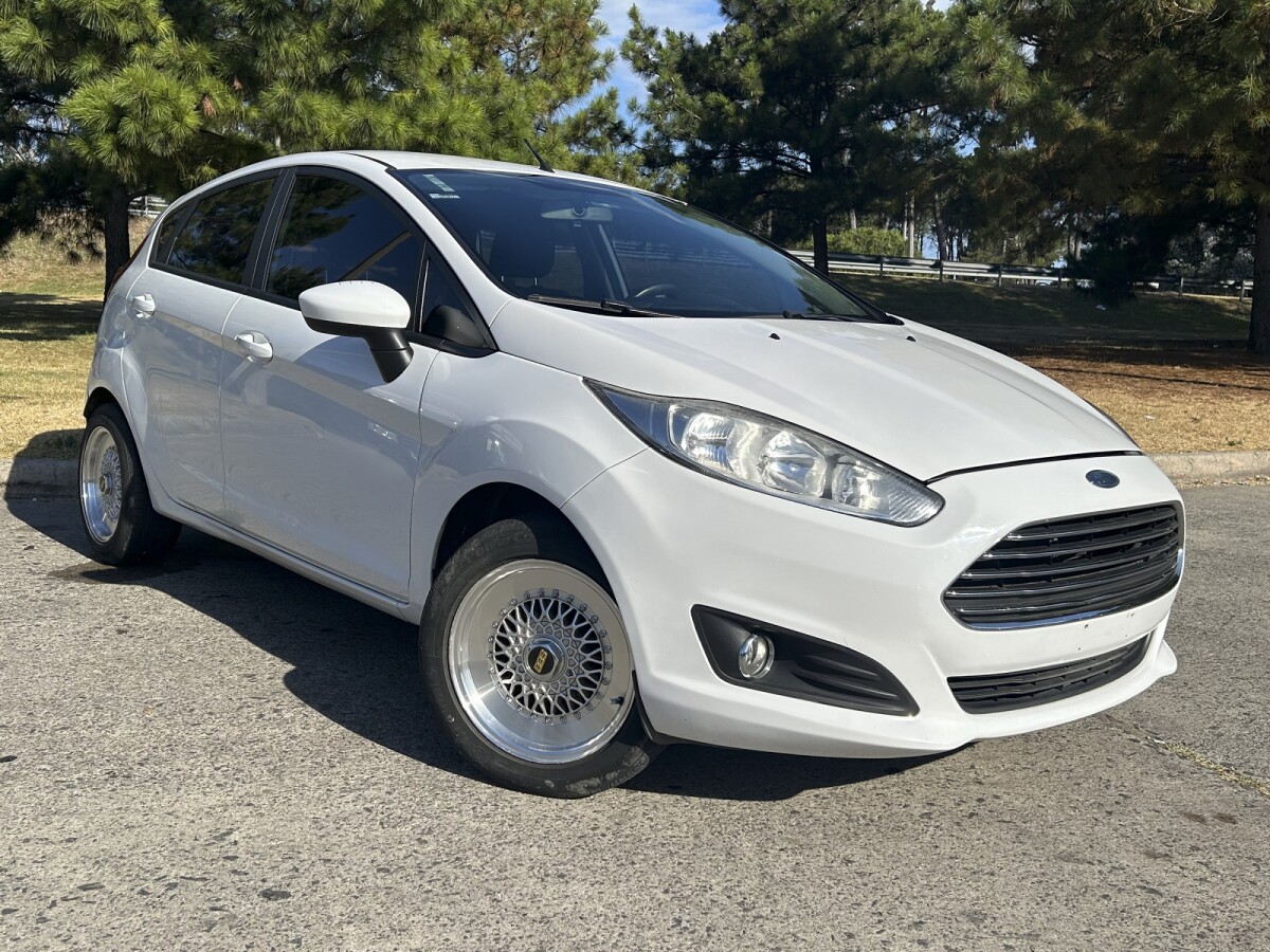 Ford Fiesta S 1.6 Extra Full | Permuta / Financia Ford Fiesta S 1.6 Extra Full | Permuta / Financia