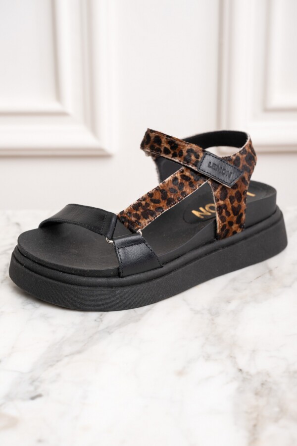 Sandalia Animal Print Cuero Negro