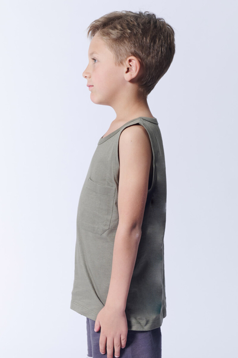 Musculosa Con Bolsillos Verde