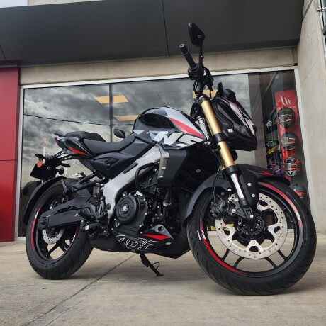 Bajaj Pulsar NS400 Negro