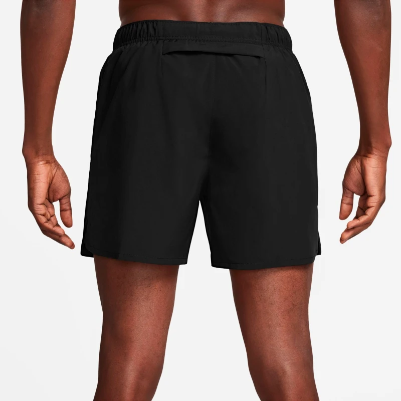 Short Nike Dri-Fit Challenger Swoosh 5In de Hombre Negro
