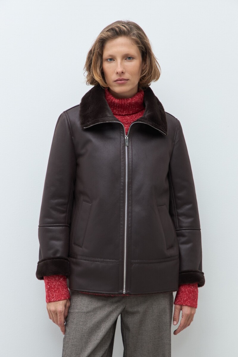 Chaqueta eco cuero con piel chocolate