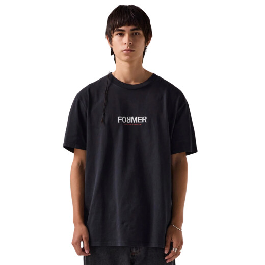 Remera Former Legacy Reaction - Negro Remera Former Legacy Reaction - Negro