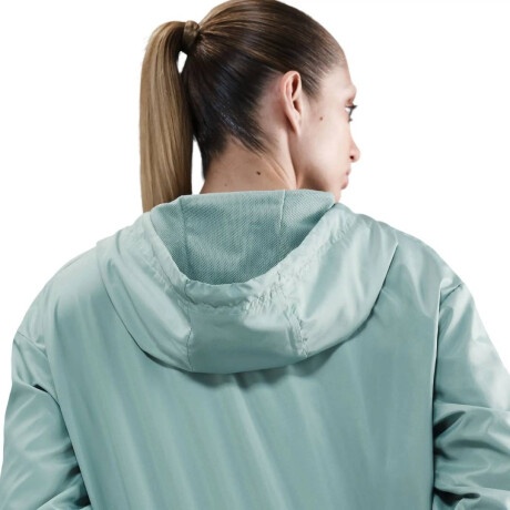 Abrigo Nike Sportswear Classic Wovens de Mujer Multicolor