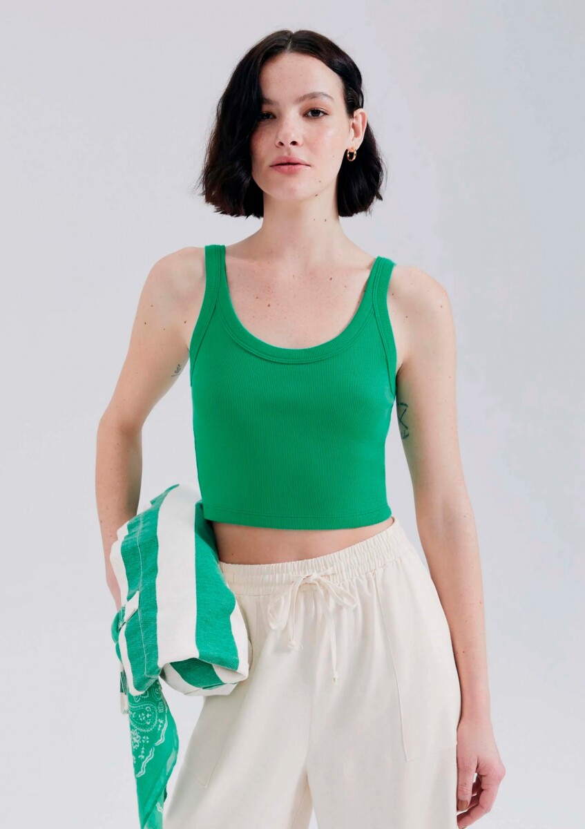 MUSCULOSA CROPPED BÁSICA - VERDE 