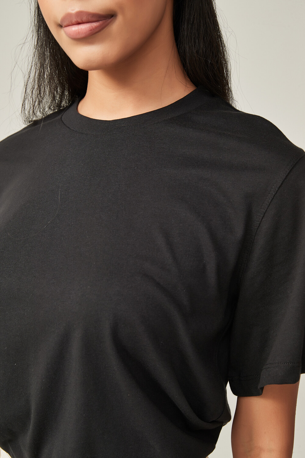 Remera Kahiki Negro
