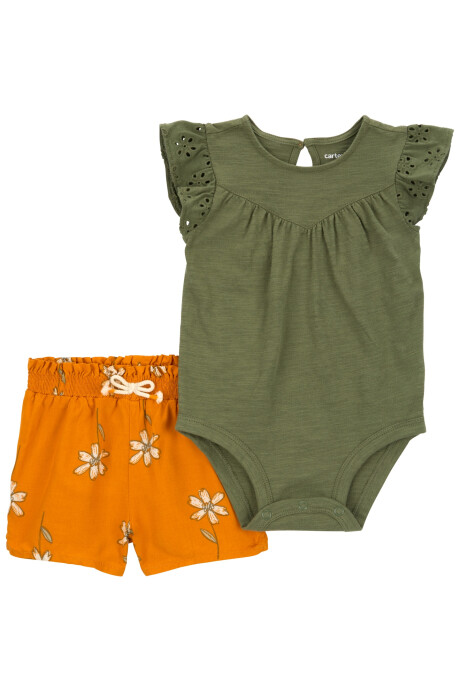 Set dos piezas, short de viscosa Ecovero y body de algodón Set dos piezas, short de viscosa Ecovero y body de algodón