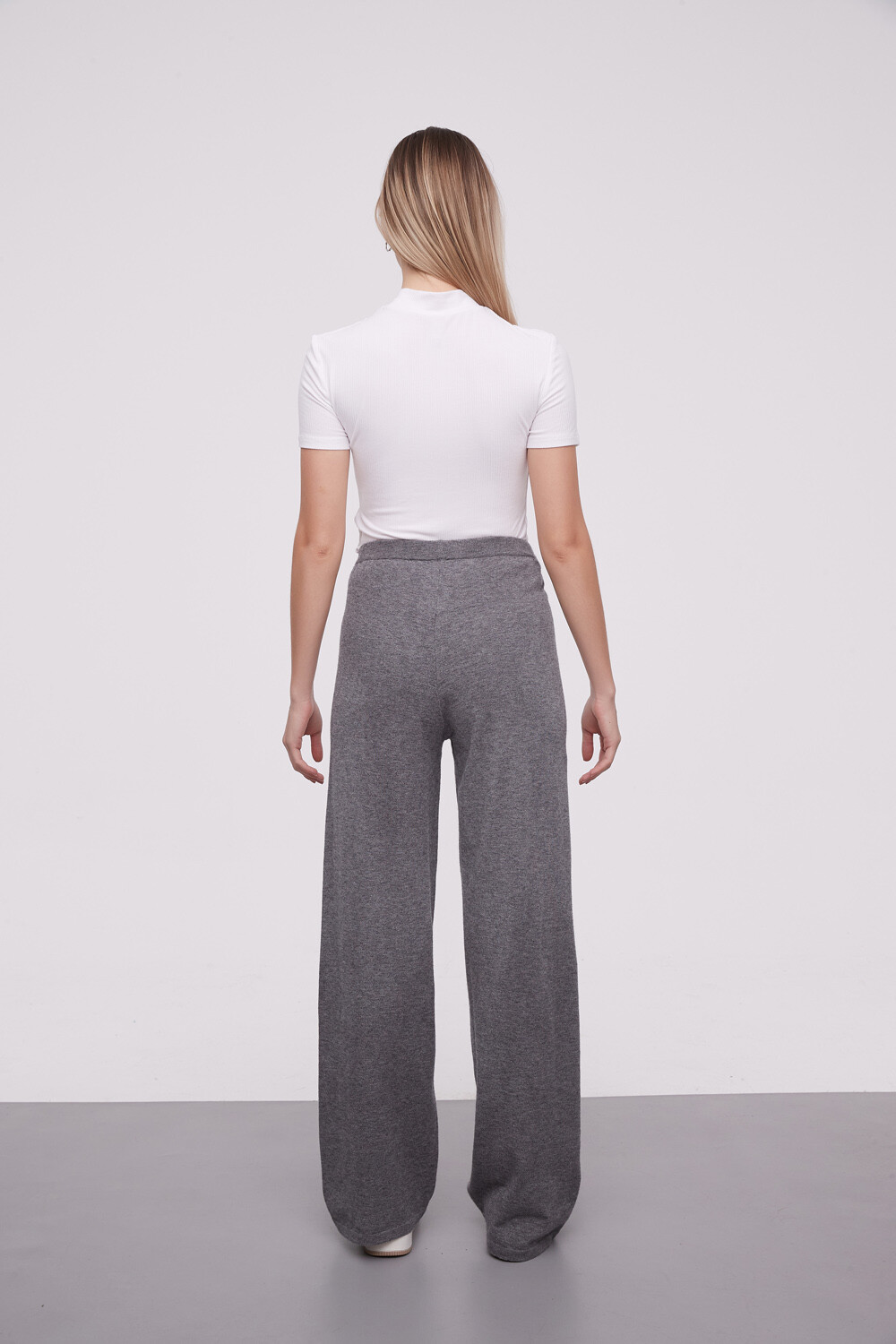 Pantalon Liven Gris Medio