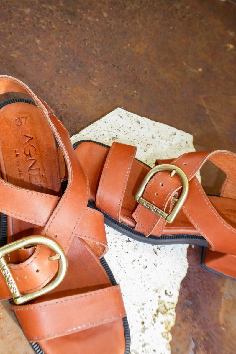 Buckle Sandals Camel