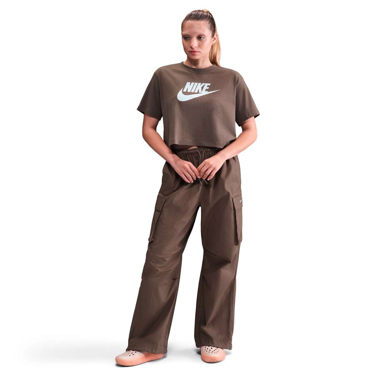 Remera Casual Tee Essential Futura de Mujer - Chocolate 