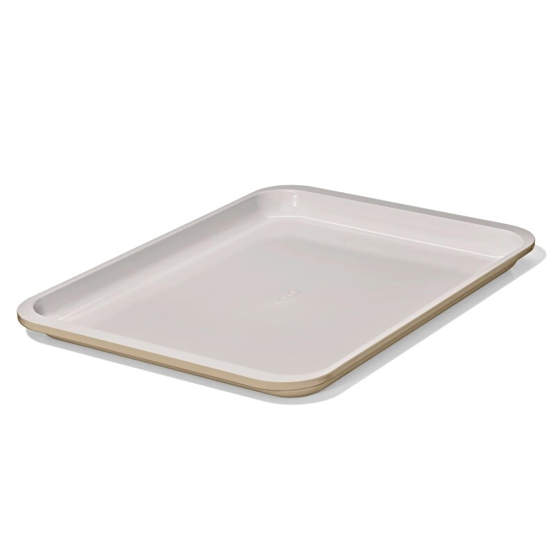 Bandeja Antiadherente de metal con revestimiento de ceramica para hornear OXO Bandeja Antiadherente de metal con revestimiento de ceramica para hornear OXO