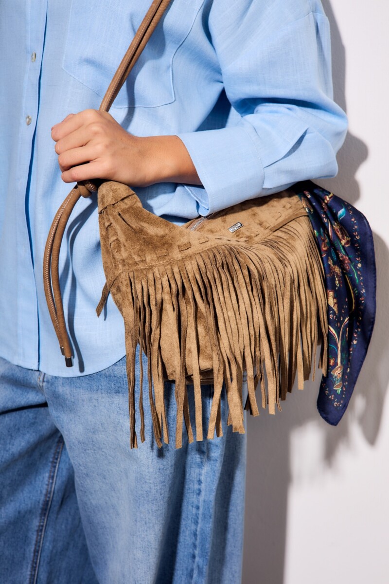 Cartera Flecos Gamuza Vegana - Camel 