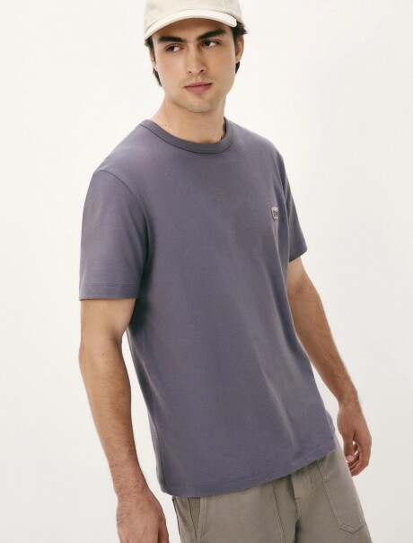 CAMISETA CON ESTAMPA GRIS