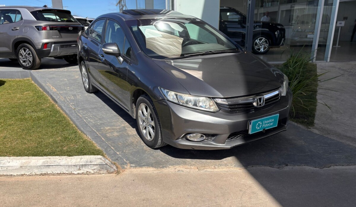 Honda Civic 1.8 EXS MT - 2012 Honda Civic 1.8 EXS MT - 2012