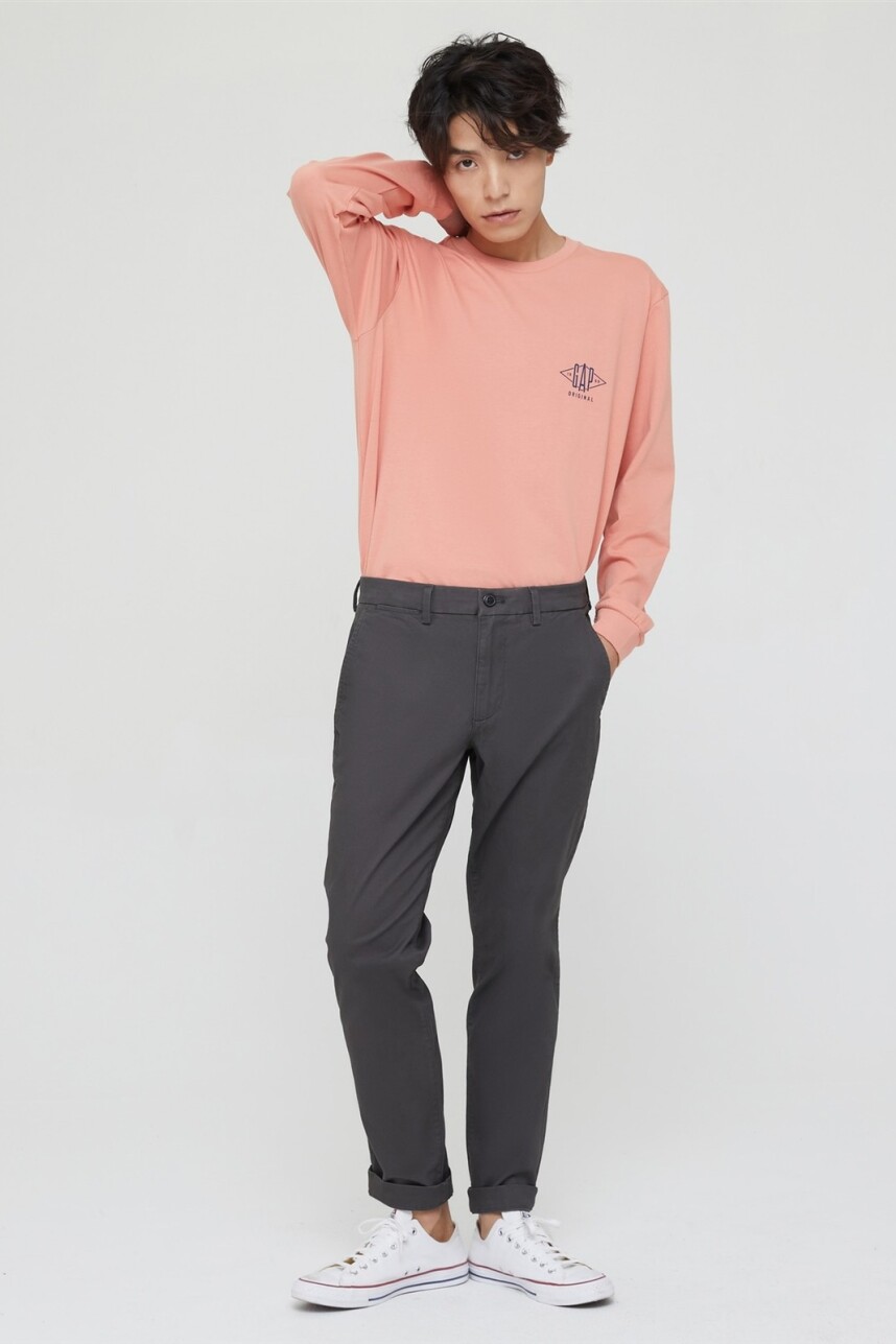 V-ESSENTIAL KHAKI SLIM FIT Soft Black