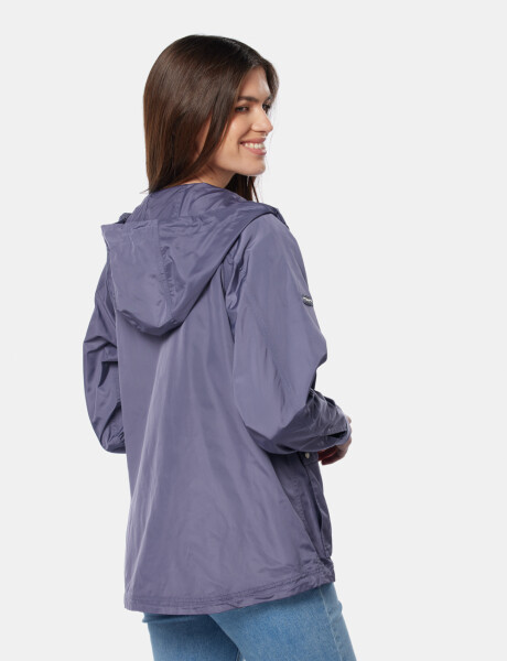 CAMPERA DE NYLON CON CAPUCHA Violeta